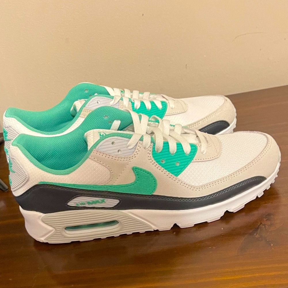 MENS NIKE AIR MAX 90 Size 11.5